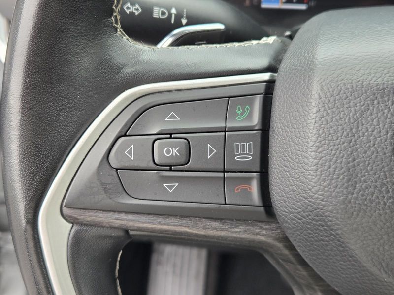Used 2022 Jeep Grand Cherokee L Limited 4x2