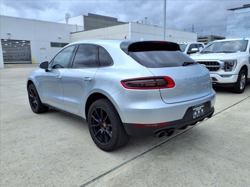 2017 Porsche Macan SImage 12