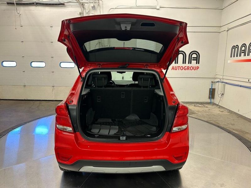 2020 Chevrolet Trax LT photo 9