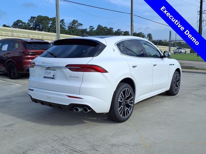 New 2025 Maserati Grecale Image 6