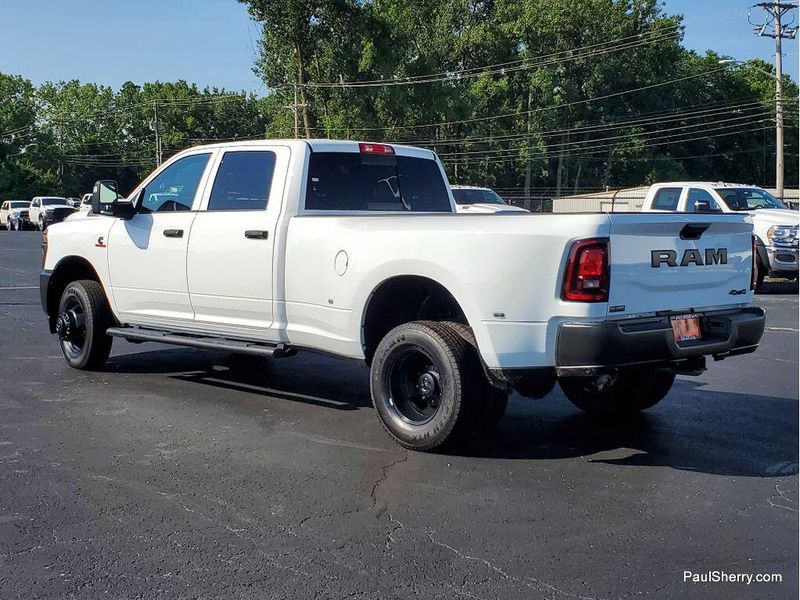 New 2025 RAM 3500 Tradesman Crew Cab 4x4 8