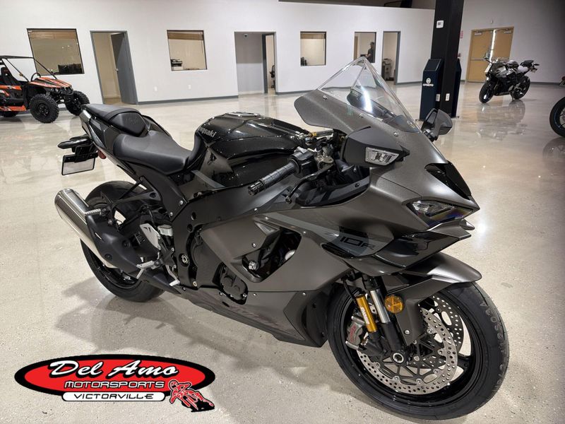 New 2026 Kawasaki NINJA ZX-10R ABS Image 1
