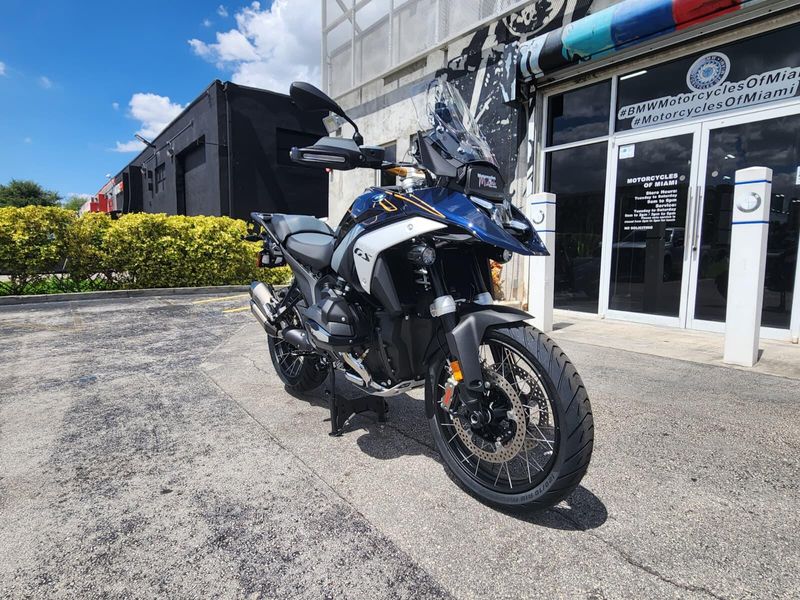 2026 BMW R 1300 GSImage 9