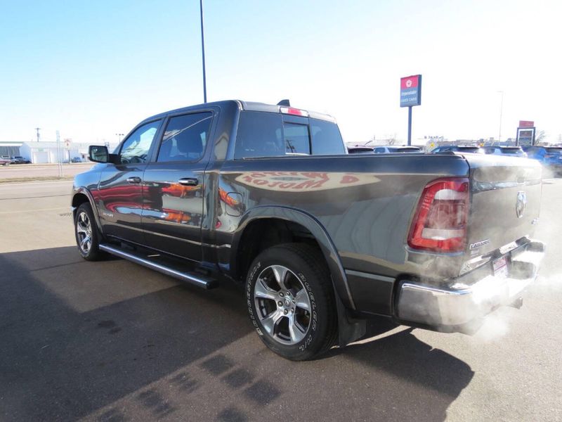 2020 RAM 1500 Laramie 4x4 4dr Crew Cab 5.6 ft. SB PickupImage 7