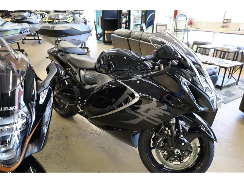 Used 2023 Suzuki Hayabusa Image 1