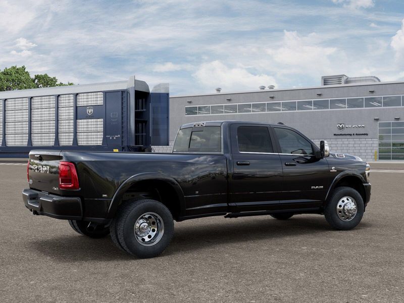 New 2026 RAM 3500 Limited Longhorn Crew Cab 4x4 8' Box