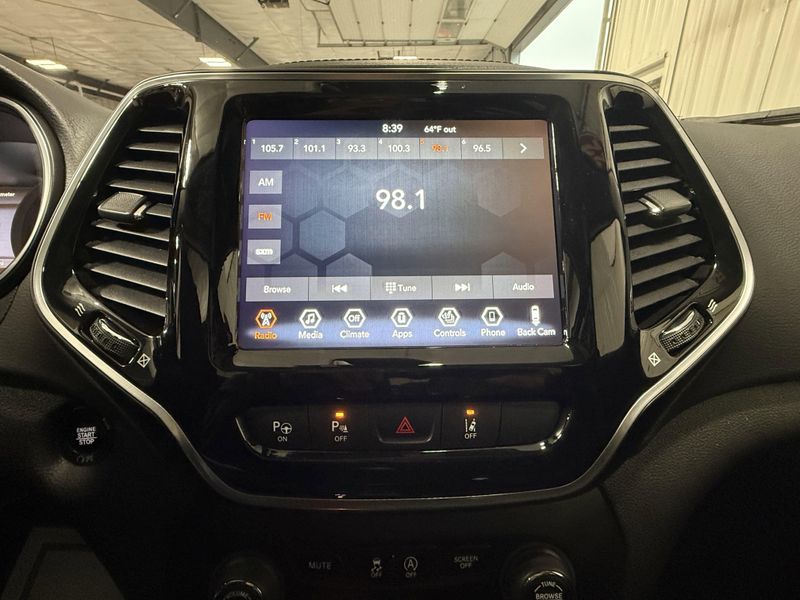 Used 2022 Jeep Cherokee LimitedImage 28