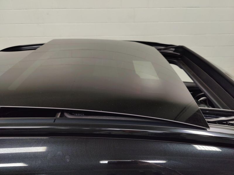 Used 2024 Alfa Romeo Stelvio Veloce AWD w/Sunroof/Nav/Activ AsstImage 5