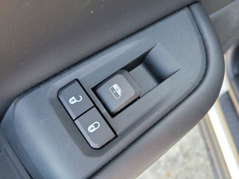 New 2026 Jeep Grand Cherokee L Limited 4x2