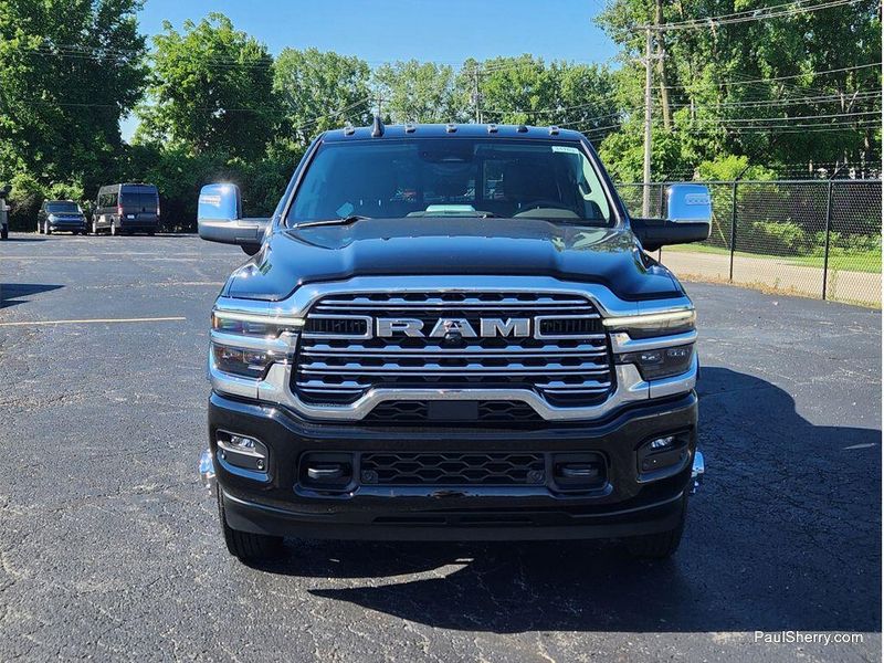 New 2026 RAM 3500 Limited Longhorn Crew Cab 4x4 8' Box