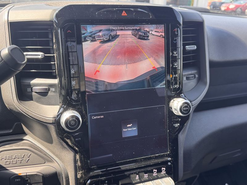 2025 RAM 2500 TradesmanImage 17