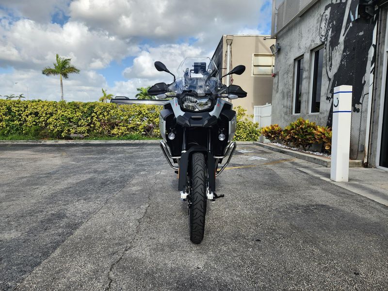 2024 BMW F900GSADVENTURE Image 2