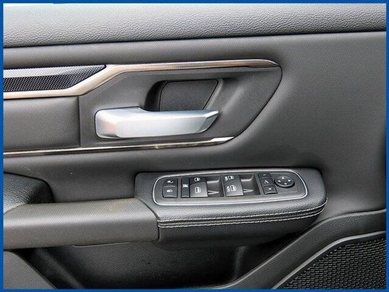 2022 RAM 1500 RebelImage 13