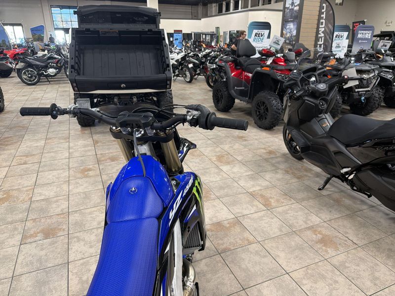 New 2027 Yamaha YZ450F MONSTER EDITION Image 25