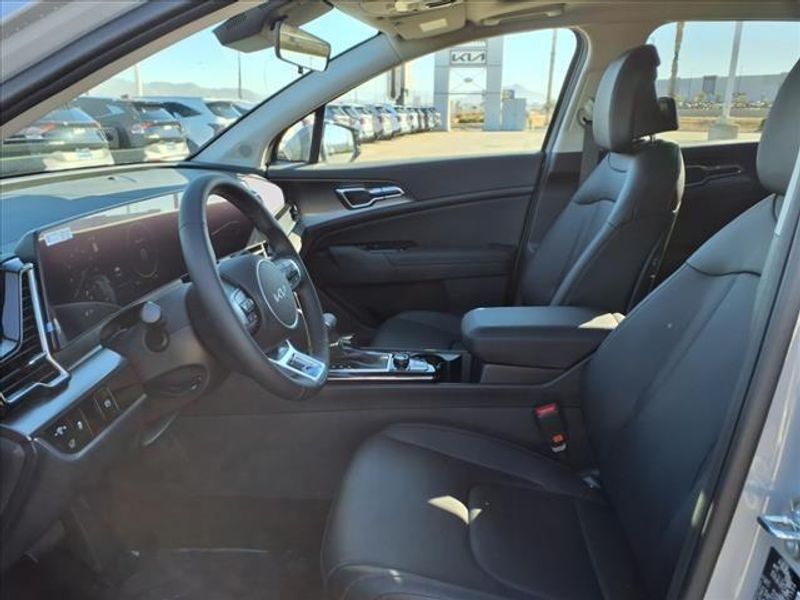 2025 Kia Sportage SXImage 10