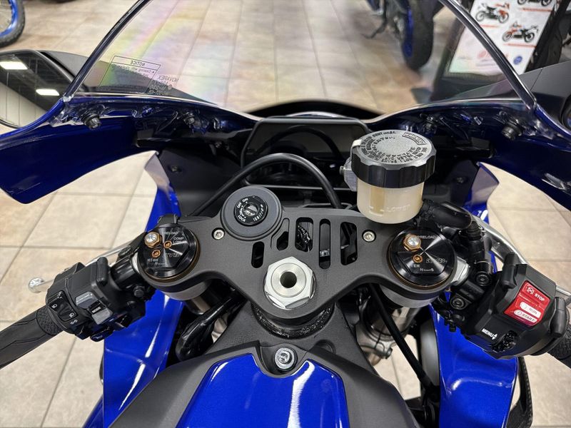 New 2026 Yamaha YZF-R1 Image 23