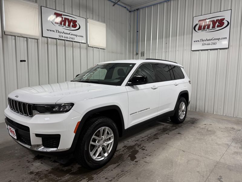 Used 2024 Jeep Grand Cherokee L LaredoImage 19