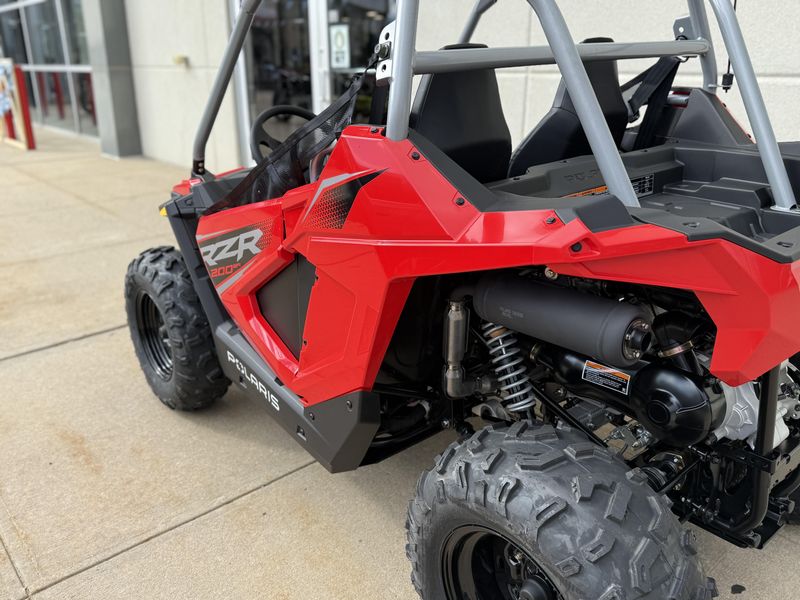 2026 Polaris RZR 200 EFIImage 7