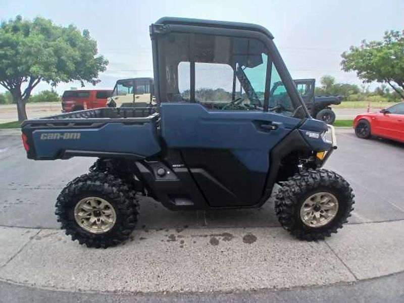 2025 Can-Am DEFENDER LTD HD10 