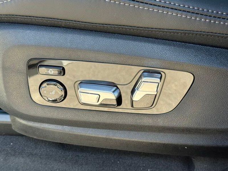 New 2026 BMW X7 xDrive40iImage 18