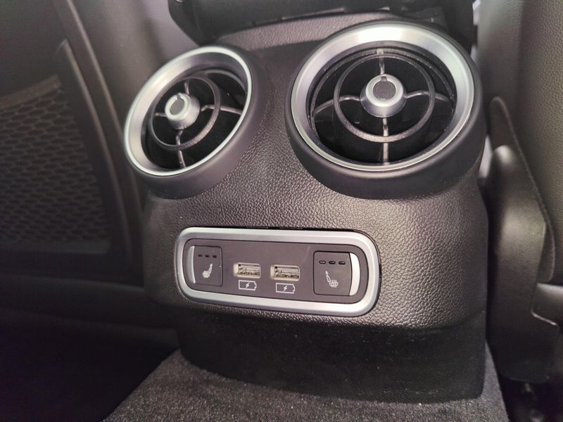 Used 2024 Alfa Romeo Giulia Ti AWD w/Sunroof/NavImage 18