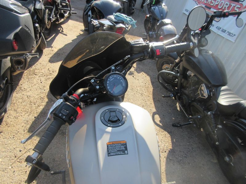USED 2023 INDIAN MOTORCYCLE SCOUT BOBBER ABS 49ST Image 8