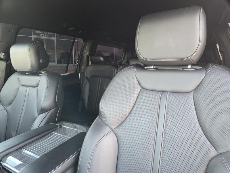 2022 Jeep Wagoneer Series II 4x4