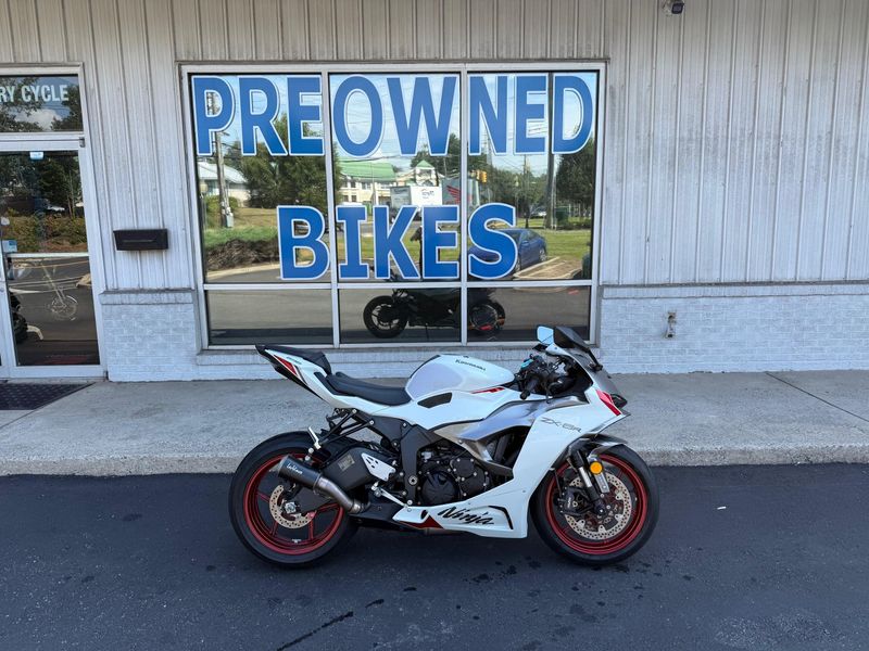 2024 Kawasaki Ninja ZX-6R ABSImage 1
