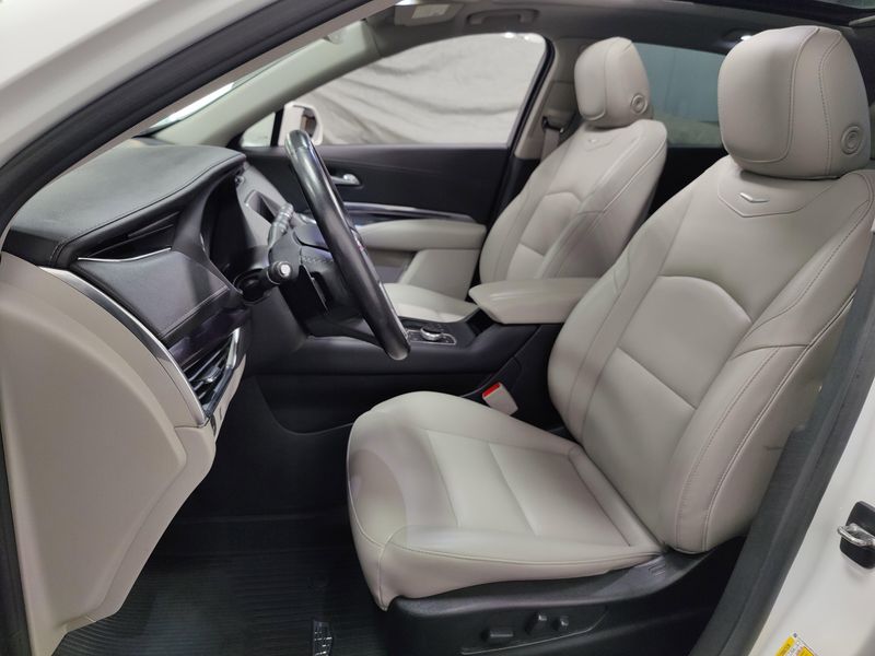 Used 2021 Cadillac XT4 AWD Luxury w/Sunroof/Cold PkgImage 15