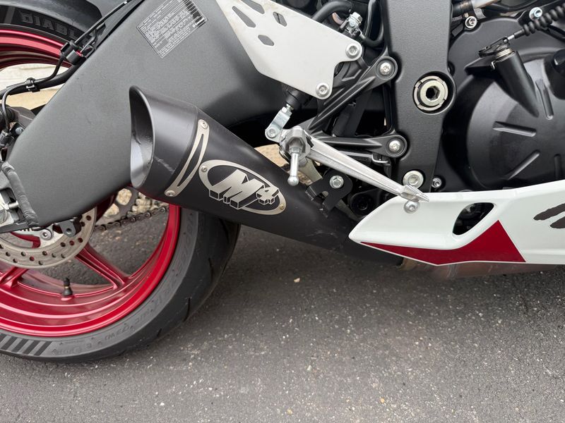 2024 Kawasaki Ninja ZX-6R ABSImage 5