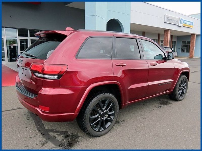 2021 Jeep Grand Cherokee Laredo XImage 7