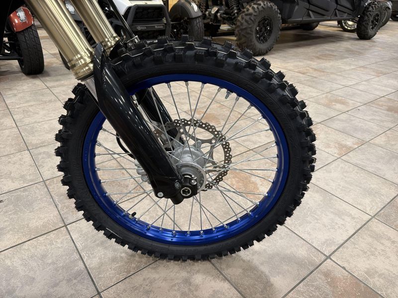New 2027 Yamaha YZ450F MONSTER EDITION Image 19