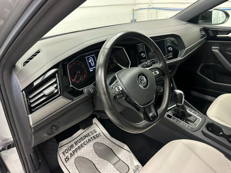 2019 Volkswagen Jetta R-LineImage 19