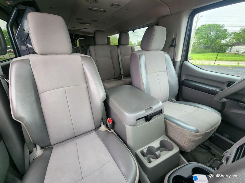 2017 Nissan NV Passenger NV3500 HD SVImage 2
