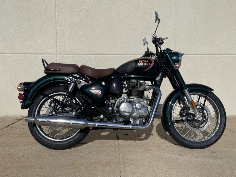 2024 Royal Enfield Classic 350Image 2