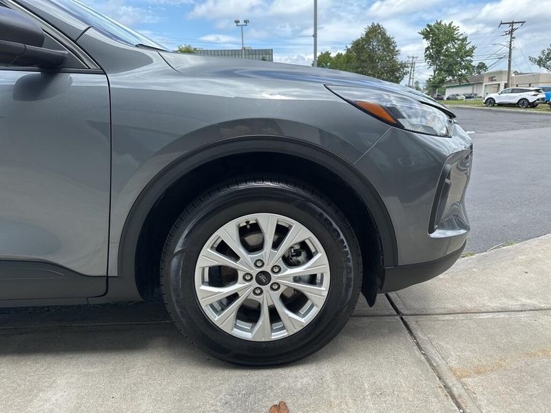 2023 Ford Escape ActiveImage 12