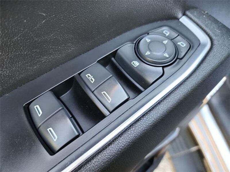 Used 2023 Chevrolet Silverado 1500 RSTImage 24