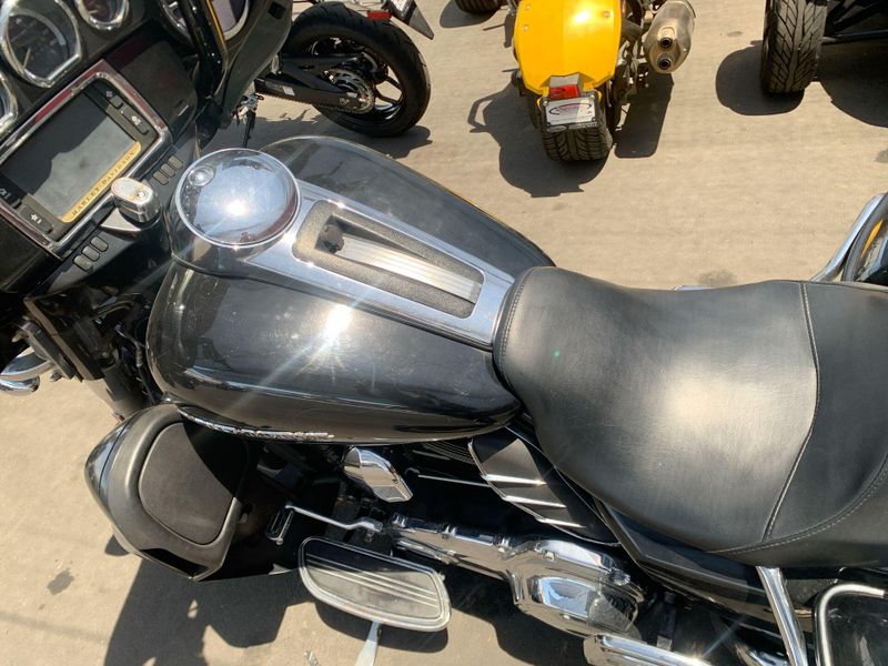Used 2014 Harley-Davidson Electra Glide Ultra Limited Image 19