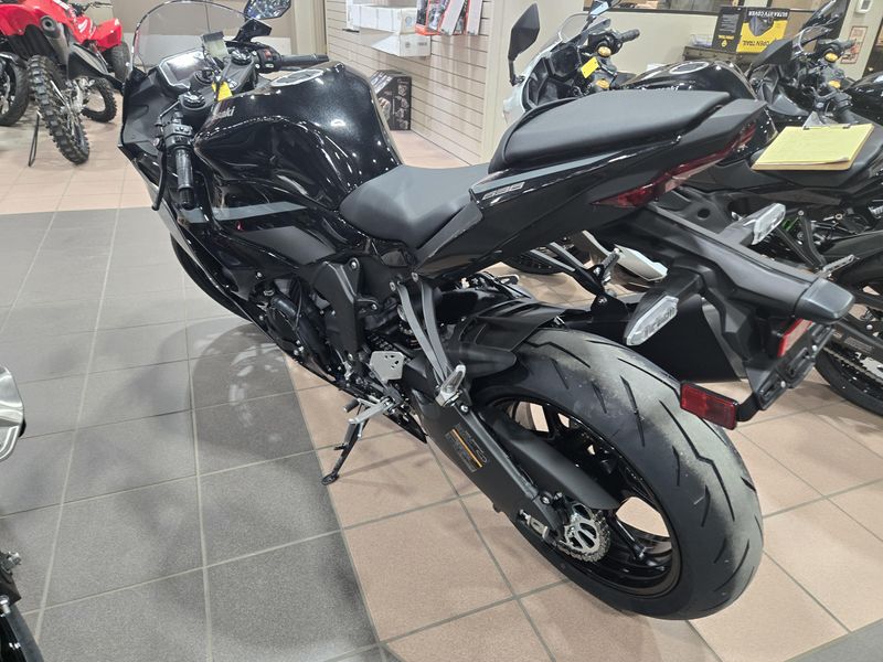 NEW 2026 KAWASAKI NINJA ZX6R Image 5