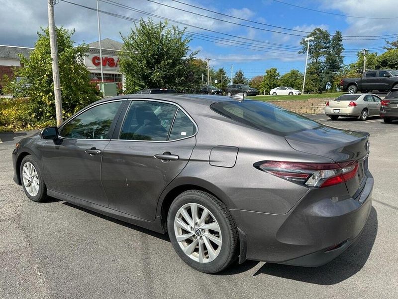 2023 Toyota Camry LE photo 11