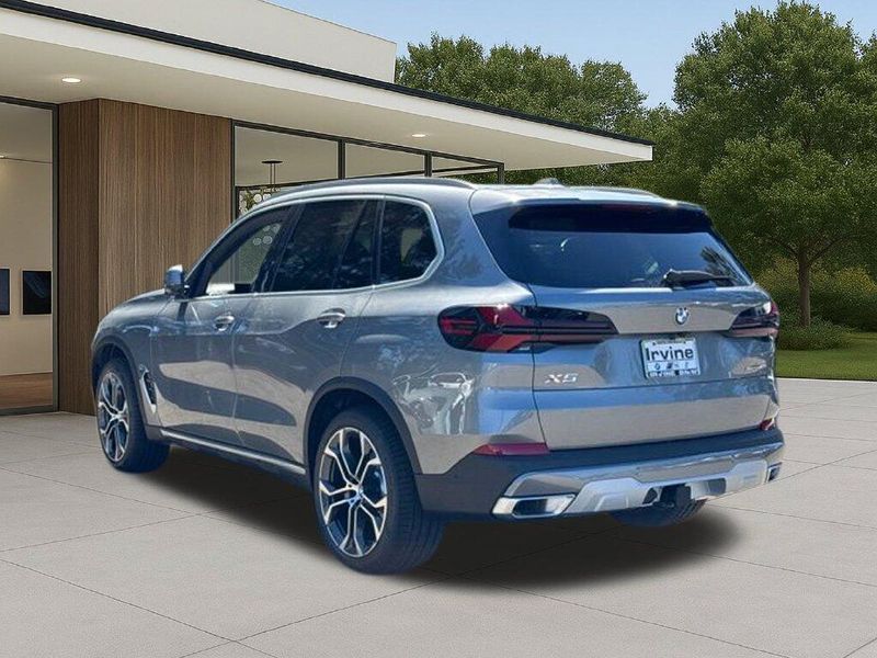 New 2026 BMW X5 sDrive40iImage 12