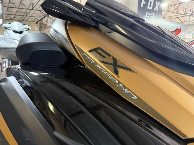 2025 Yamaha FX CRUISER HO W/AUDIO Image 2