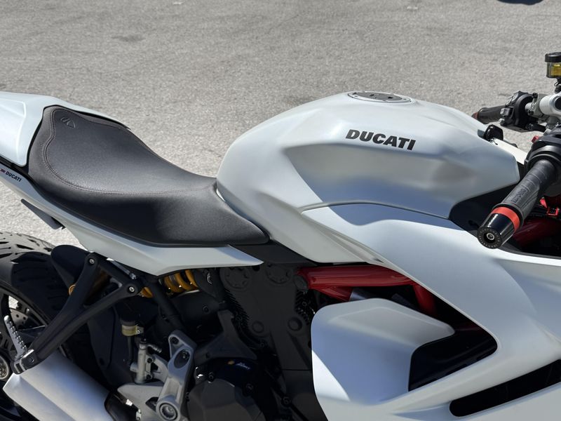 2021 Ducati SuperSport 950 S