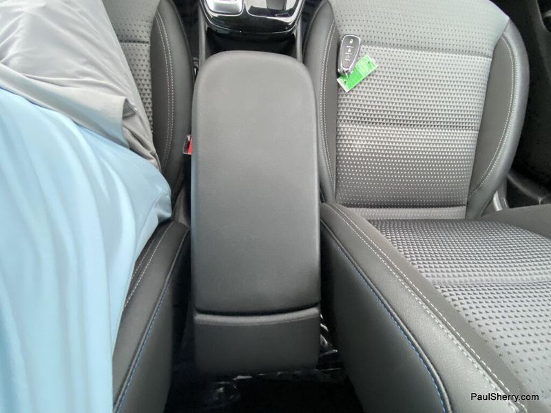Used 2025 Chevrolet Trax LT