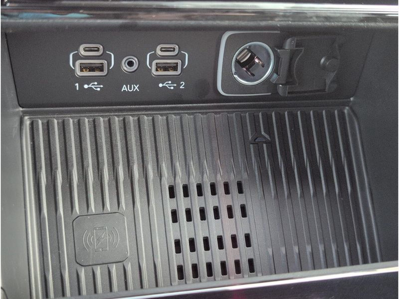 New 2027 Jeep Grand Cherokee Laredo AltitudeImage 16