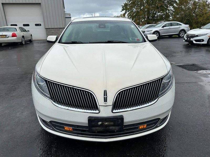 2013 Lincoln MKS BaseImage 12