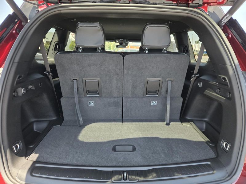 New 2026 Jeep Grand Cherokee L Laredo Altitude 4x4