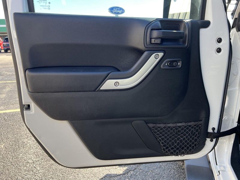 Used 2018 Jeep Wrangler JK Unlimited Sahara