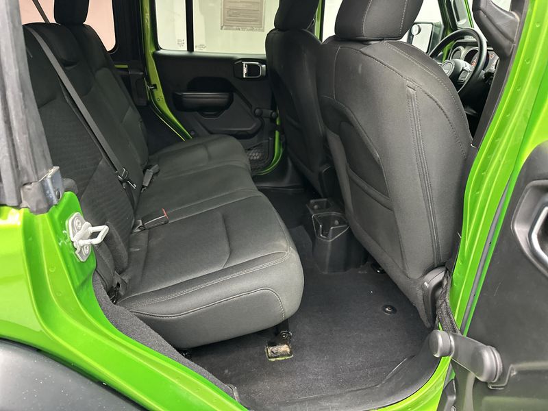 Used 2019 Jeep Wrangler Unlimited SportImage 12