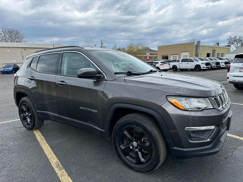 2020 Jeep Compass LatitudeImage 1